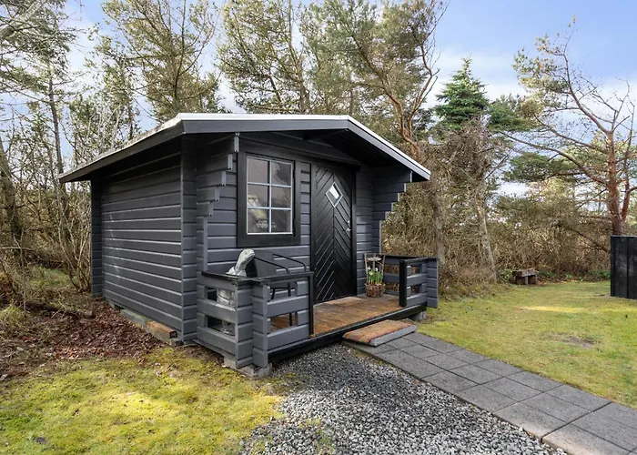 Дом отдыха Coxy Overlooking The Golf Course At Sondervig - 1019