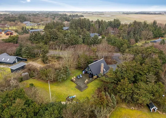 Coxy Overlooking The Golf Course At Sondervig - 1019 度假居 *