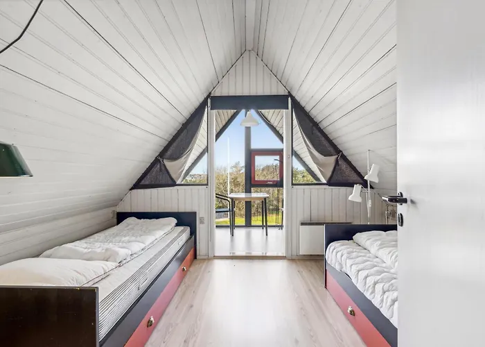 Coxy Overlooking The Golf Course At Sondervig - 1019 *